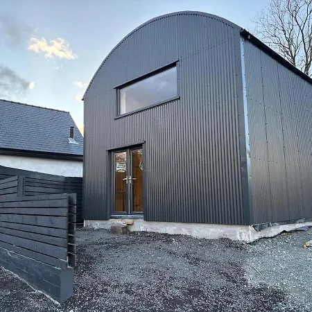 Vakantiehuis Luxury Barn Conversion With King Bed Near