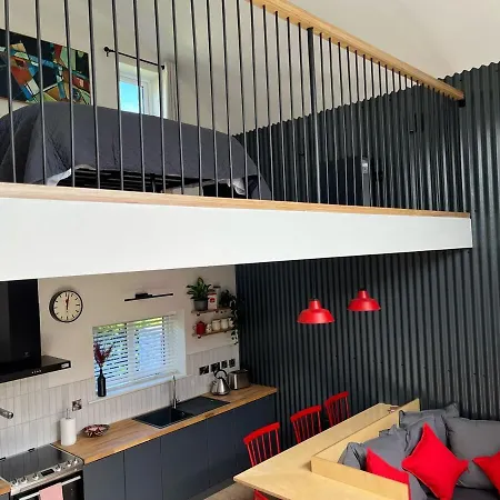 Luxury Barn Conversion With King Bed Near